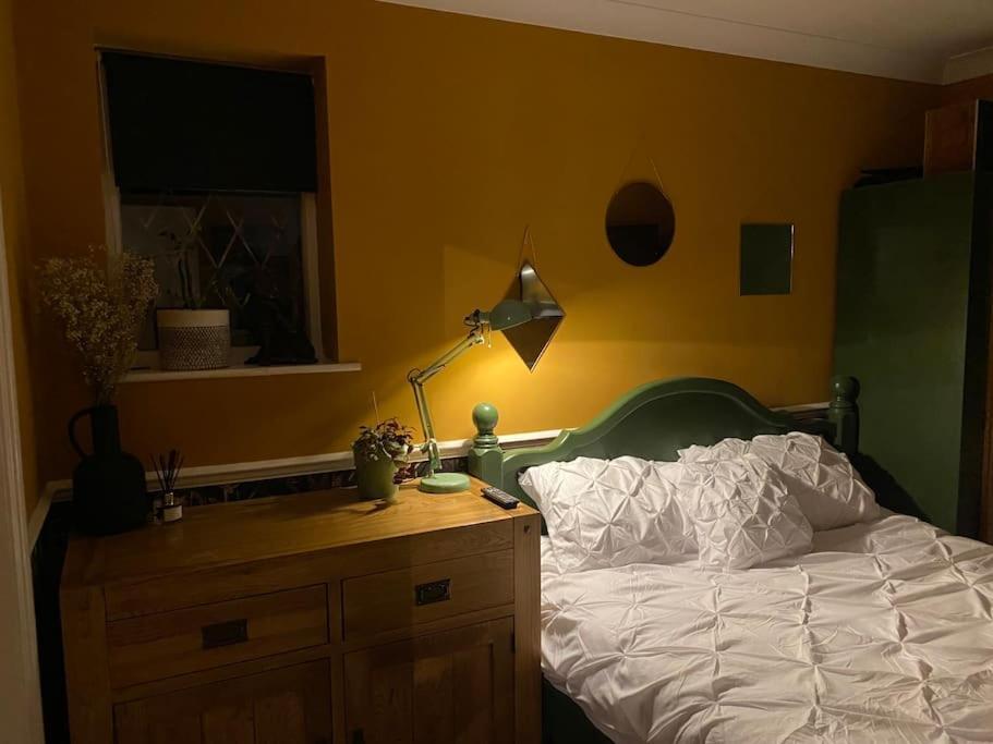 Cheerful 3-bed Detached * Nottingham