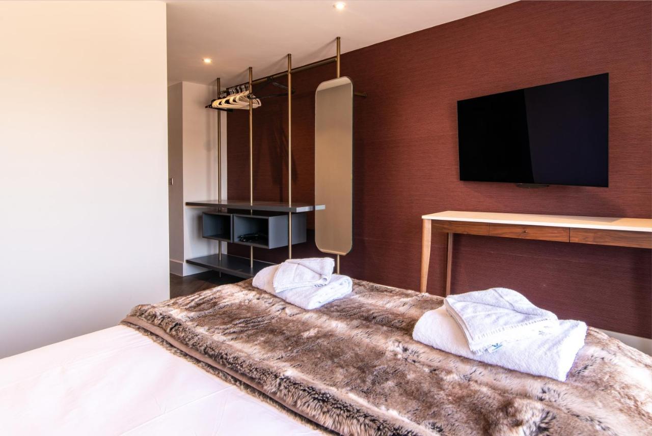 Super High End 1 Bed With Balcony - Central West Bridgford Apartment *