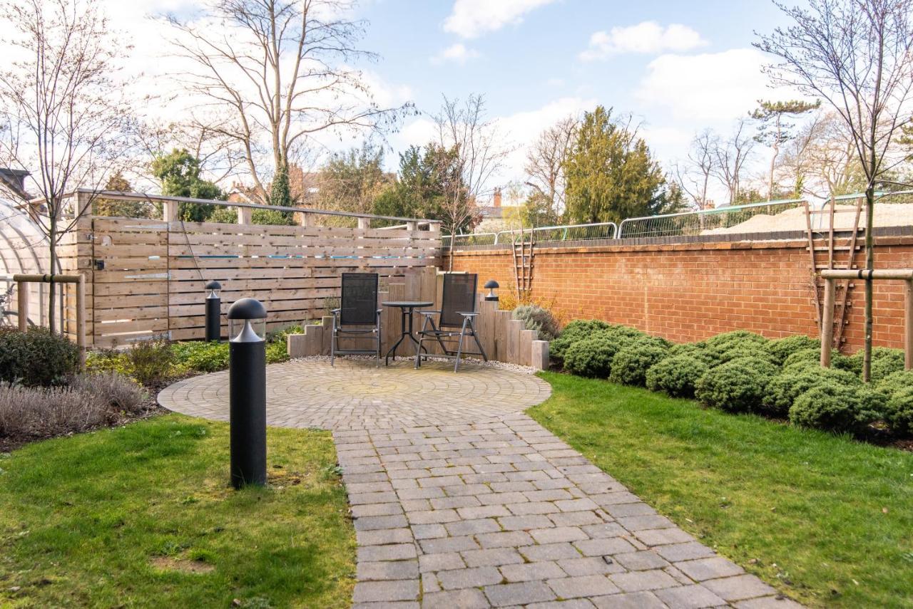 Super High End 1 Bed With Balcony - Central West Bridgford Nottingham