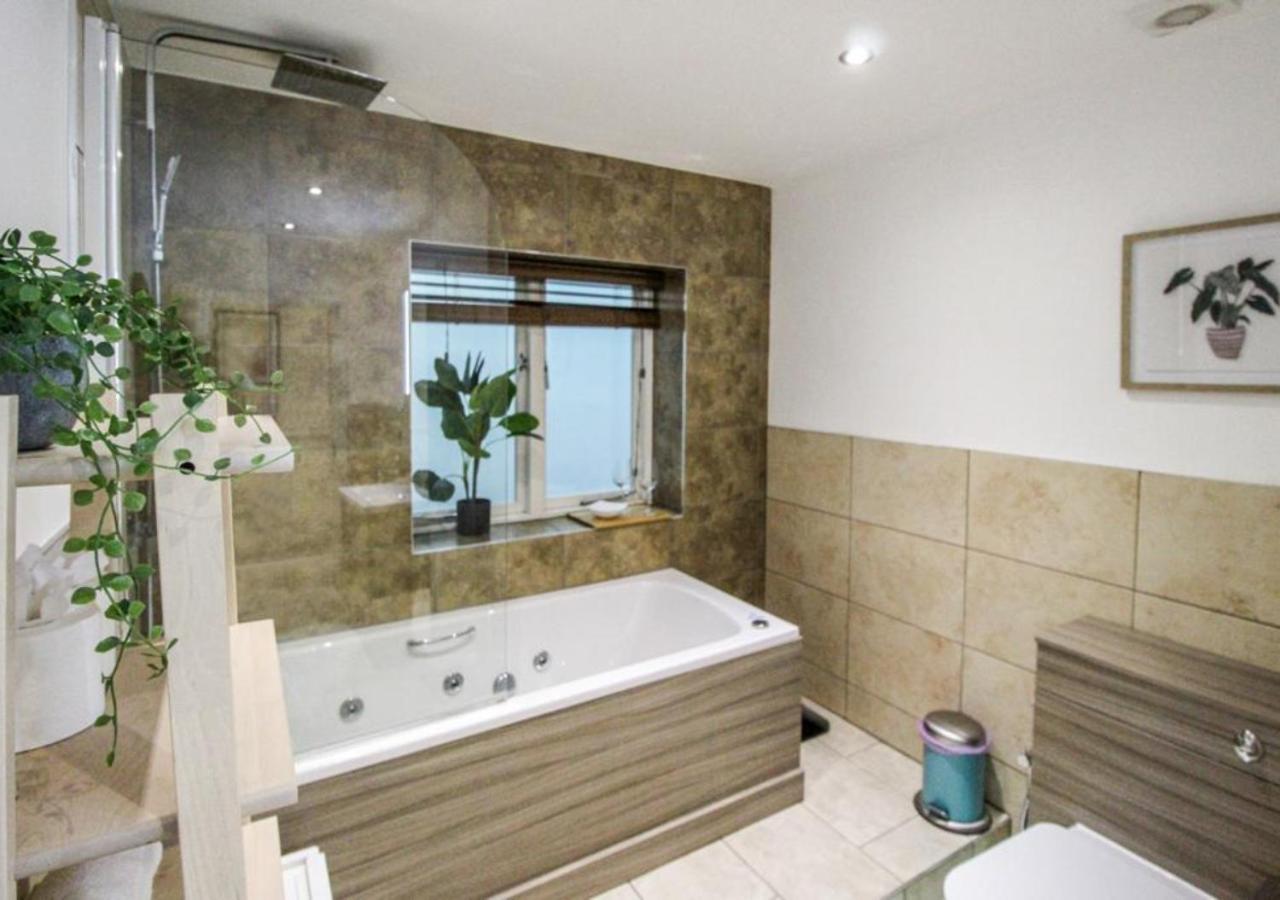 Beautiful Three Bed Flat In Centre Apartment Nottingham