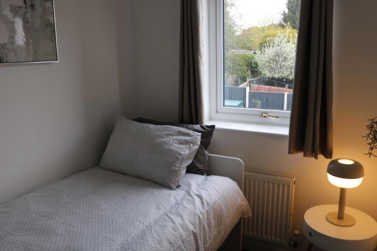 Casa de férias Charming 2 Bed House - Family Friendly Nottingham