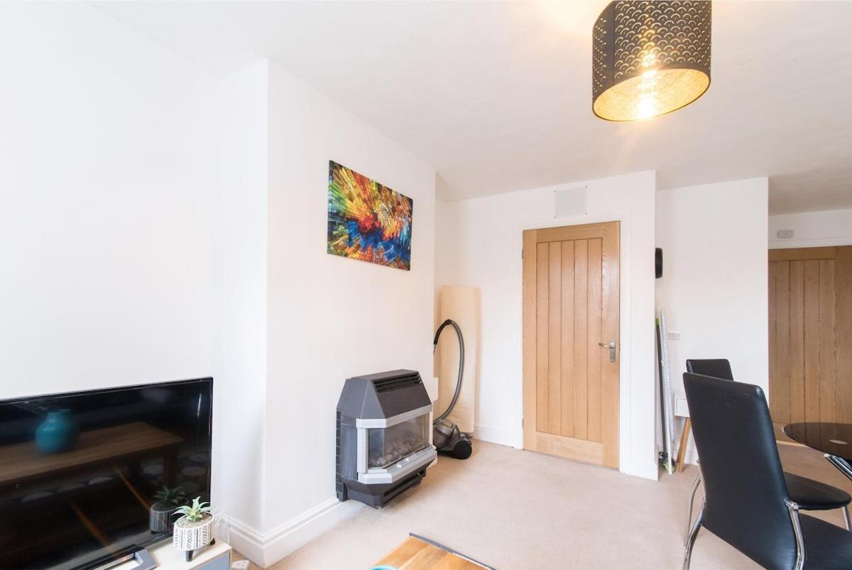 Lambley Court - Cozy Break In Mapperley Nottingham