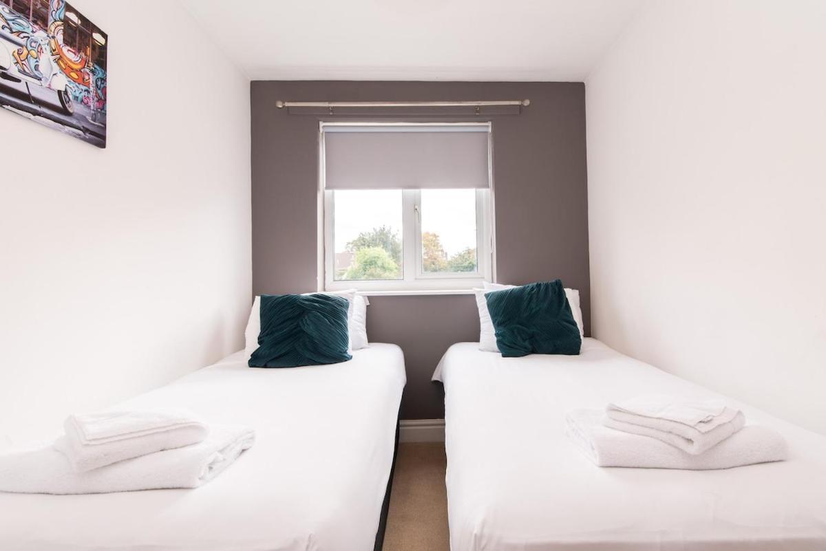 Lambley Court - Cozy Break In Mapperley *