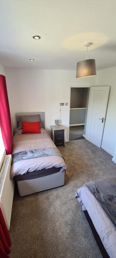 Well Presented 3 Bed House- 9 Guests - Great For Leisure Or Contractors -ng8 Postcode Apartamento Nottingham
