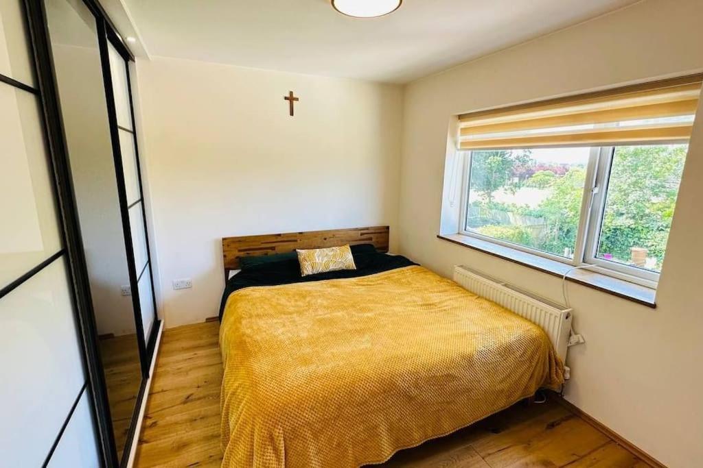 Stunning 3 Bed House Sleeps6 Casa de férias Nottingham