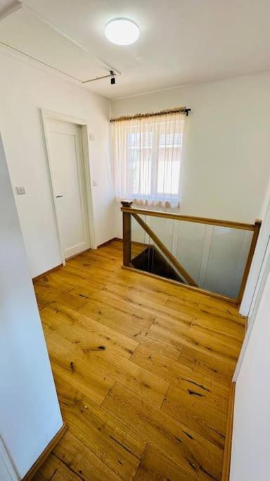 Stunning 3 Bed House Sleeps6 *