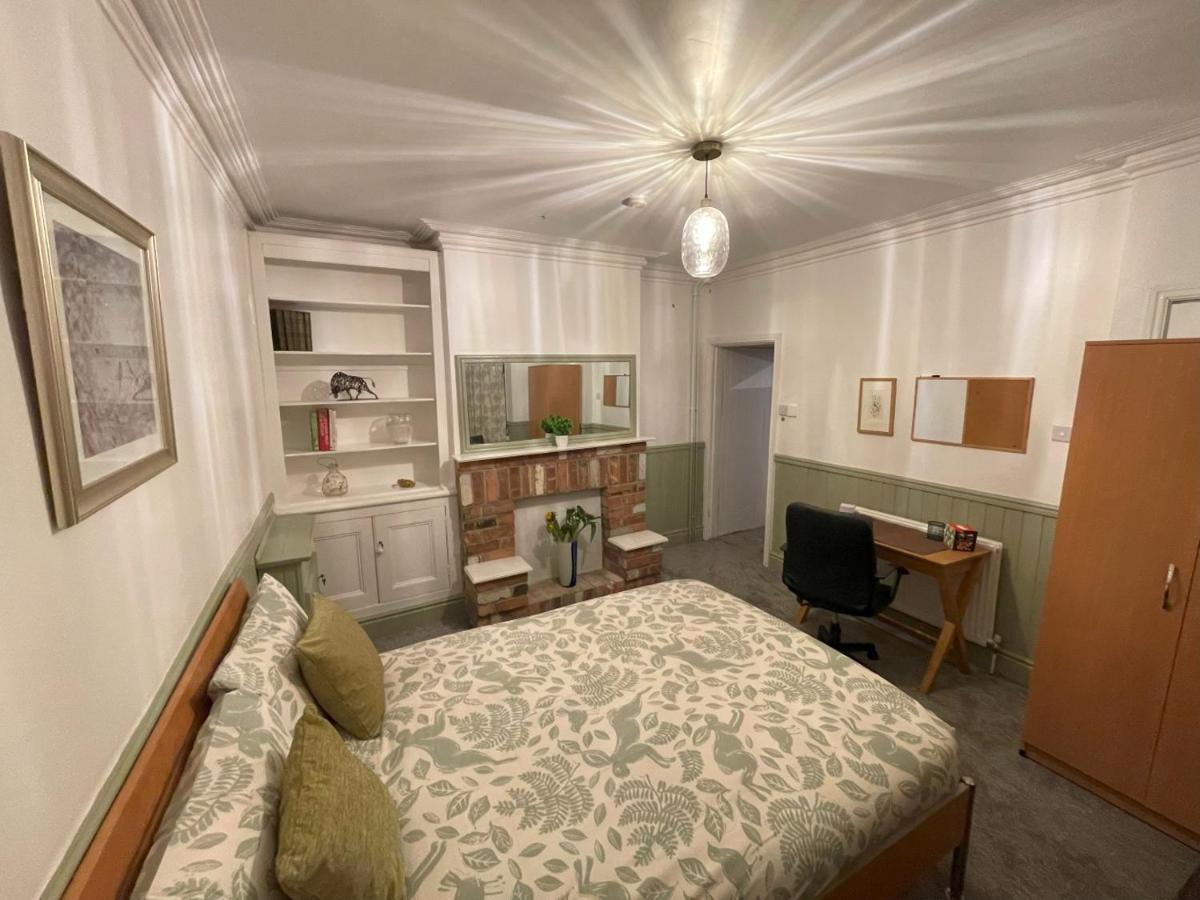 Self-contained Ground Floor Flat *