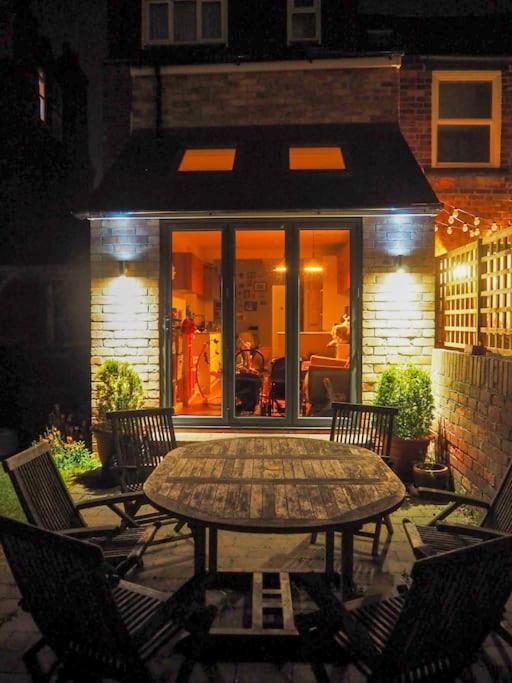 Holiday home 3 Bed Luxury Victorian With Hot Tub Nottingham