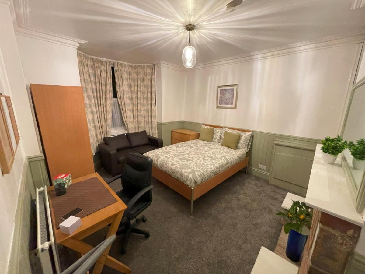Self-contained Ground Floor Flat Apartment Nottingham