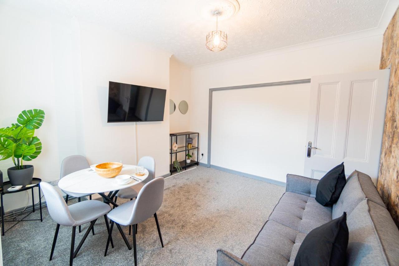 Stylish 3 Bedroom House - Location * Nottingham