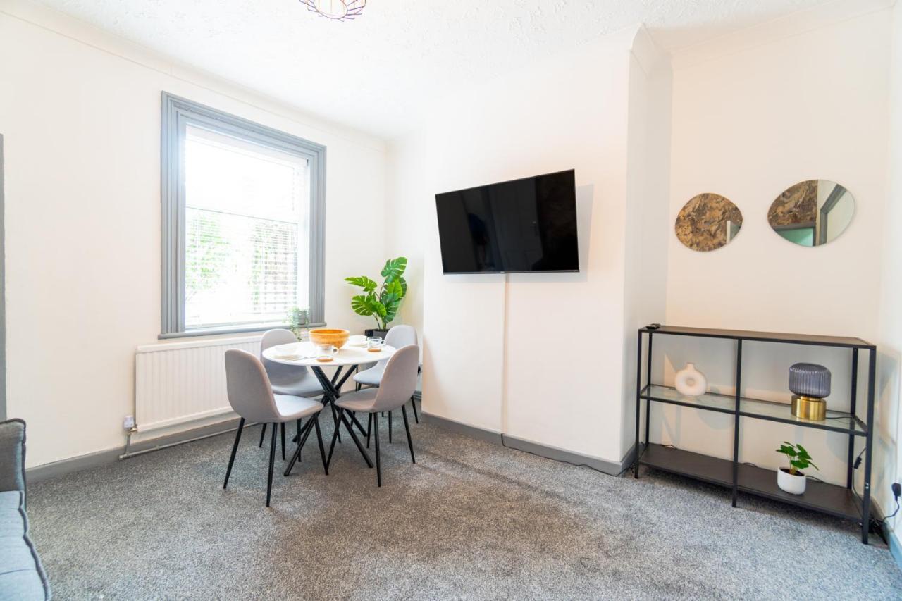 Stylish 3 Bedroom House - Location