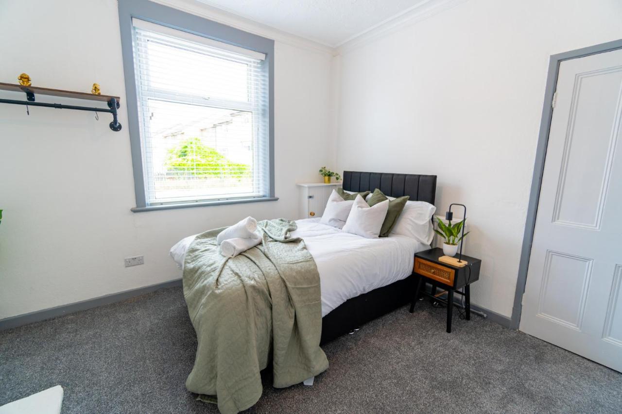 Stylish 3 Bedroom House - Location Holiday home