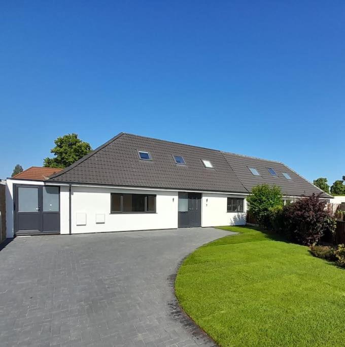 Holiday home Stylish 4 Bed, Newly Renovated In Nottingham