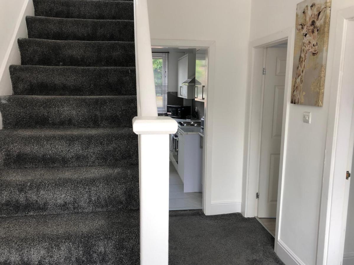 Immaculate 3-bed House In * Nottingham