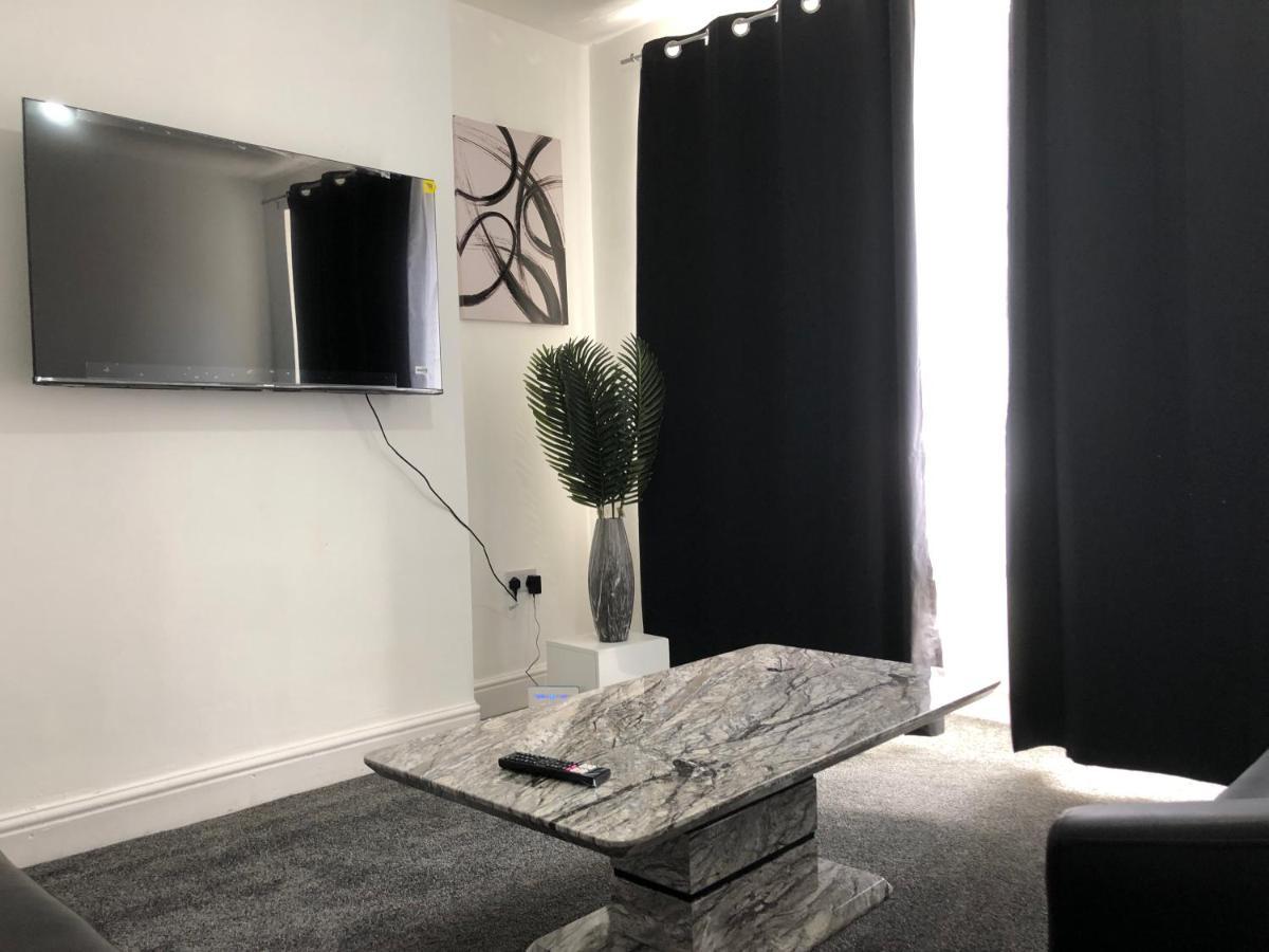 Immaculate 3-bed House In Holiday home