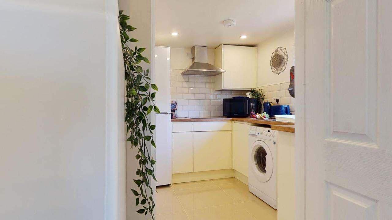 Apartment Cosy 1 Bed Garden Close To Centre - Free Parking & Wifi