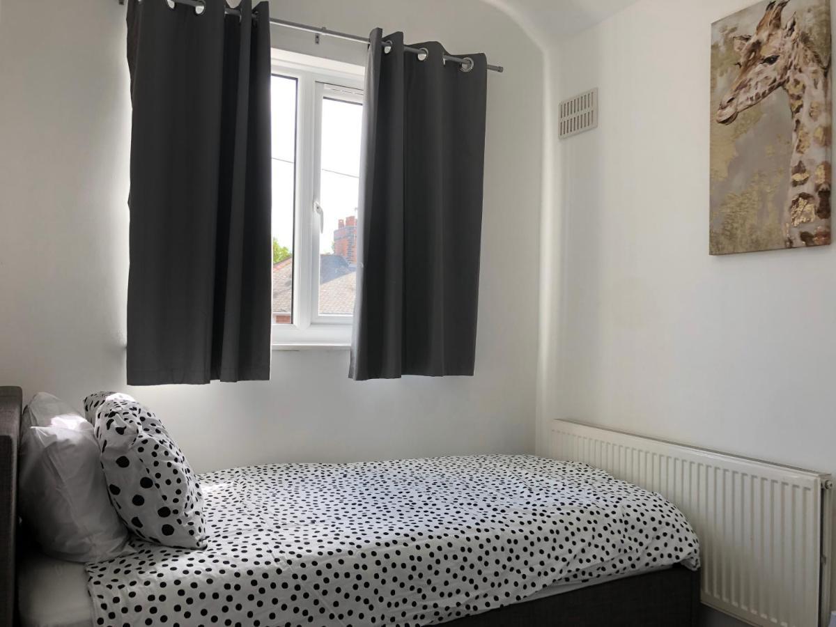 Immaculate 3-bed House In Holiday home *