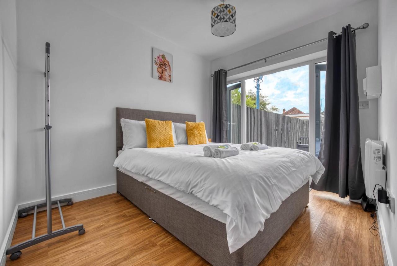 Complete Cute At Northfield Apartment *