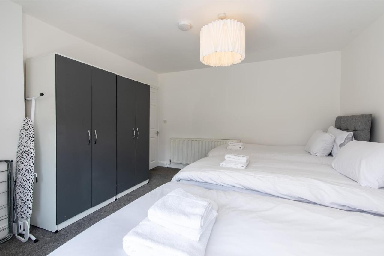 Casa de férias Gertrude House - Spacious 3br In