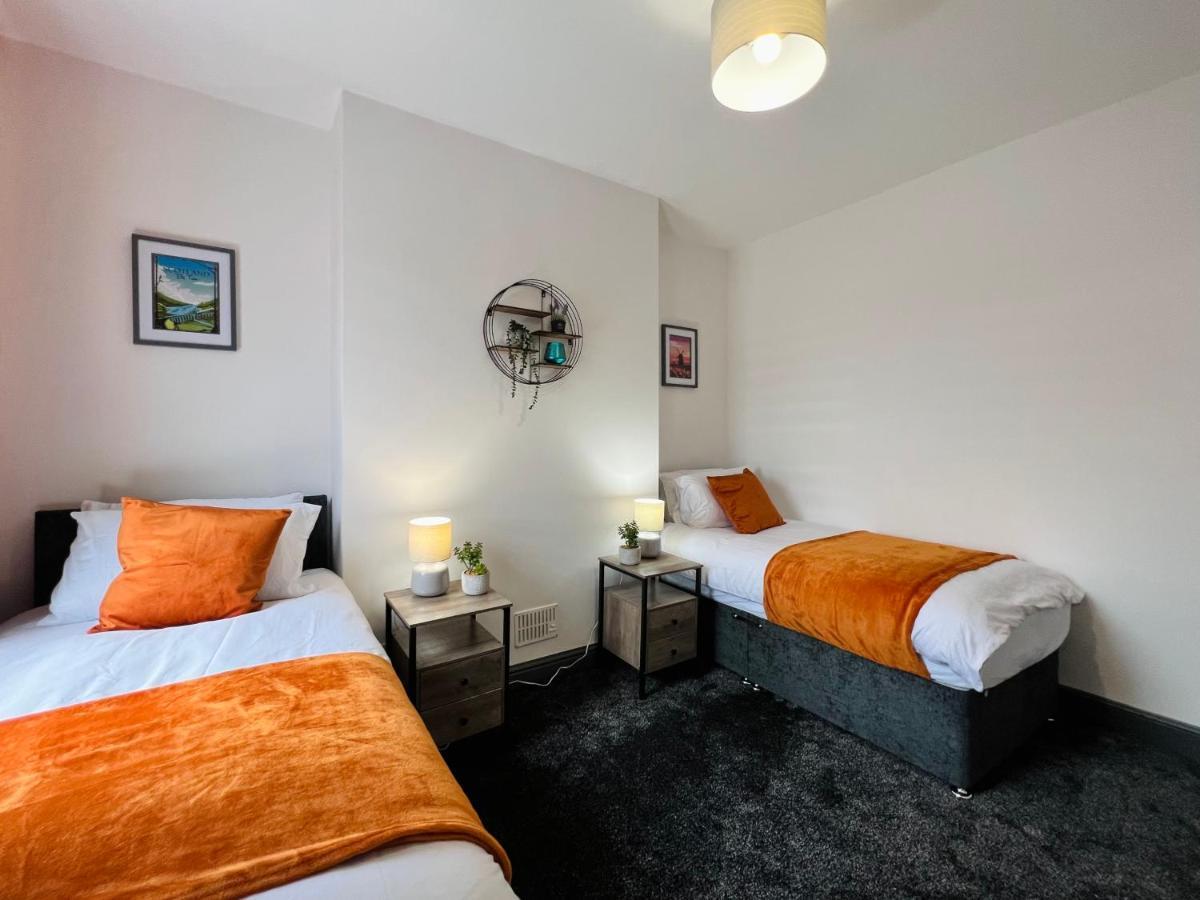 Birkin House - Great For Contractors Or Family Holidays *
