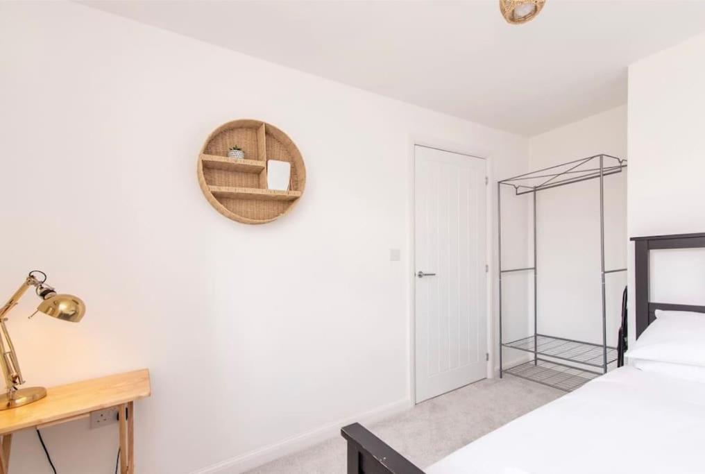 Charming 2 Bed In Edwalton *