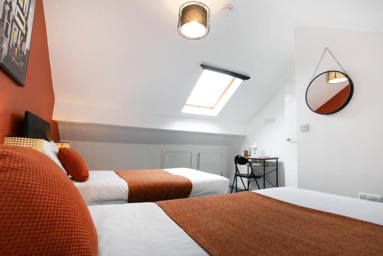 Spacious 2 Bedroom - 5 Mins From Qmc, Universities And Centre! * Nottingham