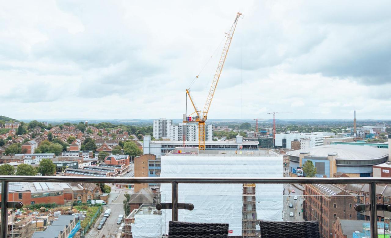 Luxury Three-bedroom Penthouse- By Resify * Nottingham