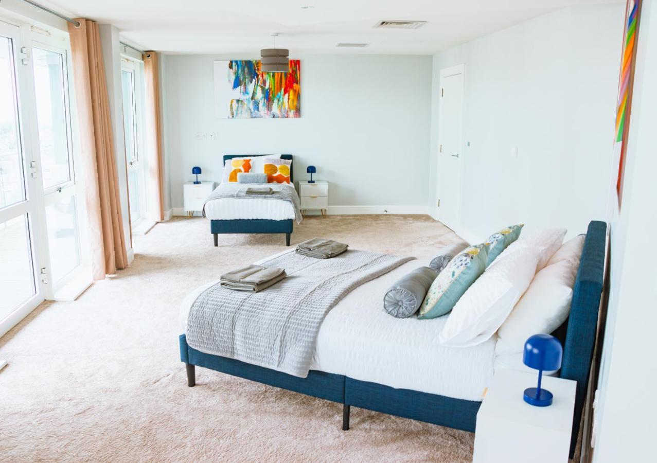 Luxury Three-bedroom Penthouse- By Resify * Nottingham