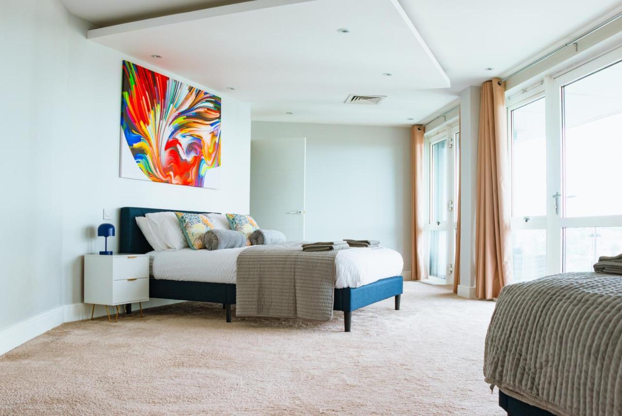 Luxury Three-bedroom Penthouse- By Resify * Nottingham