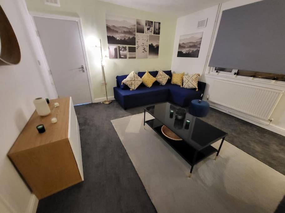 Apartment 3 Bed House, Free Parking. Great For Work Crews - Sleep Rest Nottingham