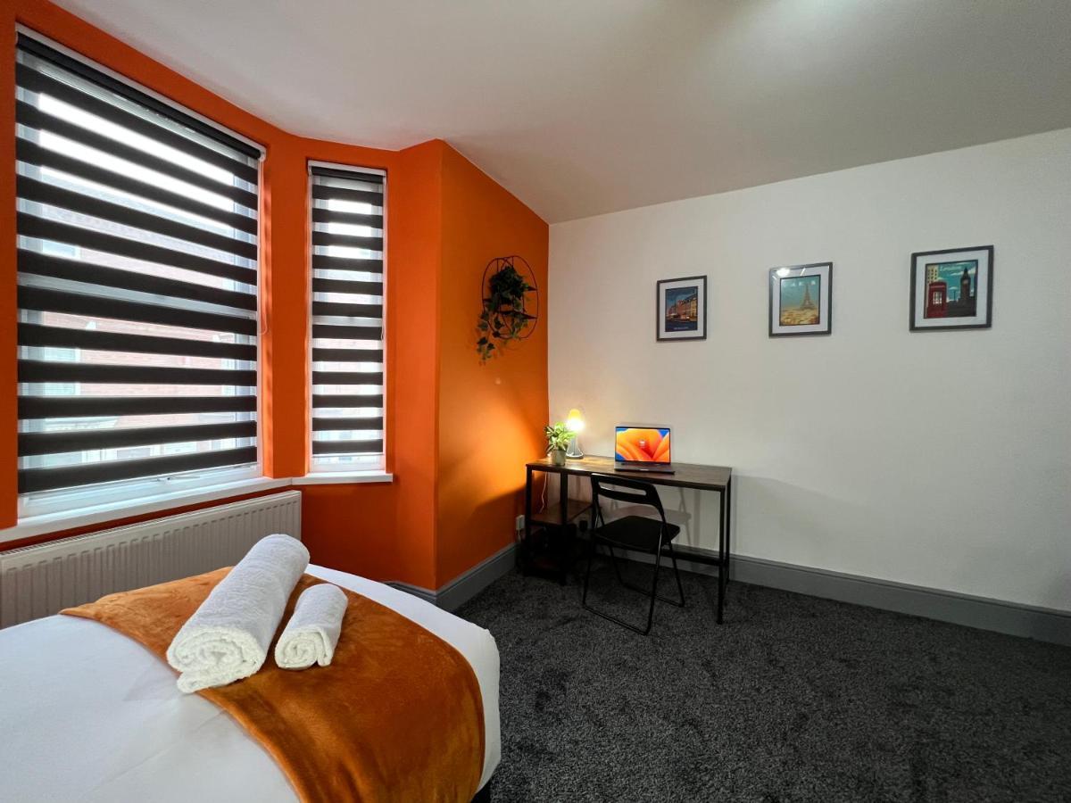 St Michael's House - Great For Contractors Or Family Holidays Holiday home Nottingham