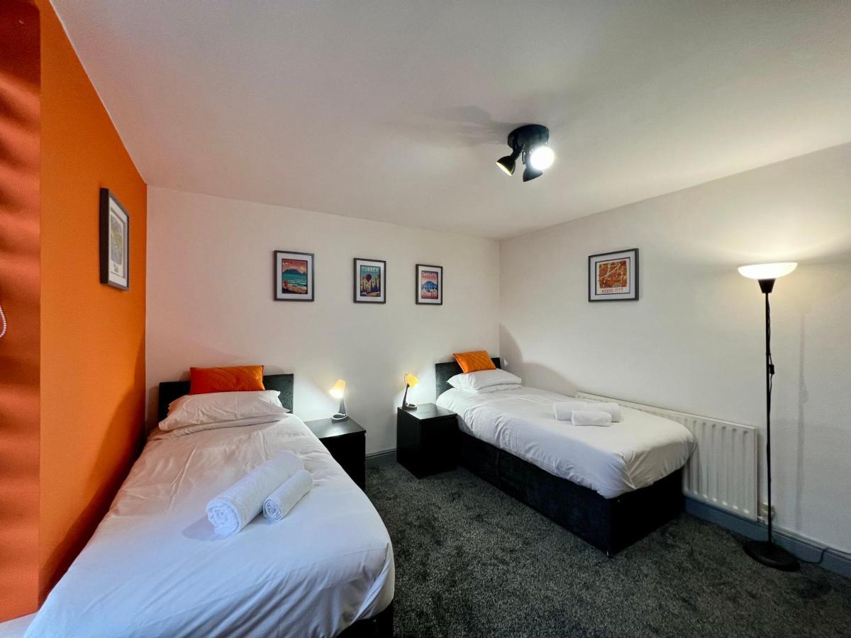 St Michael's House - Great For Contractors Or Family Holidays Holiday home Nottingham