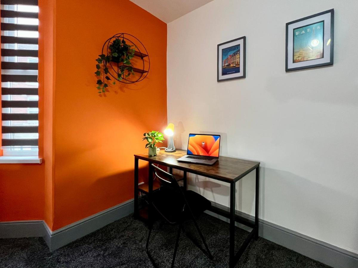 St Michael's House - Great For Contractors Or Family Holidays Holiday home Nottingham