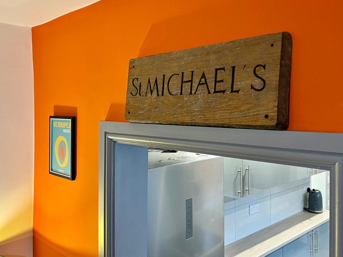 St Michael's House - Great For Contractors Or Family Holidays Holiday home *