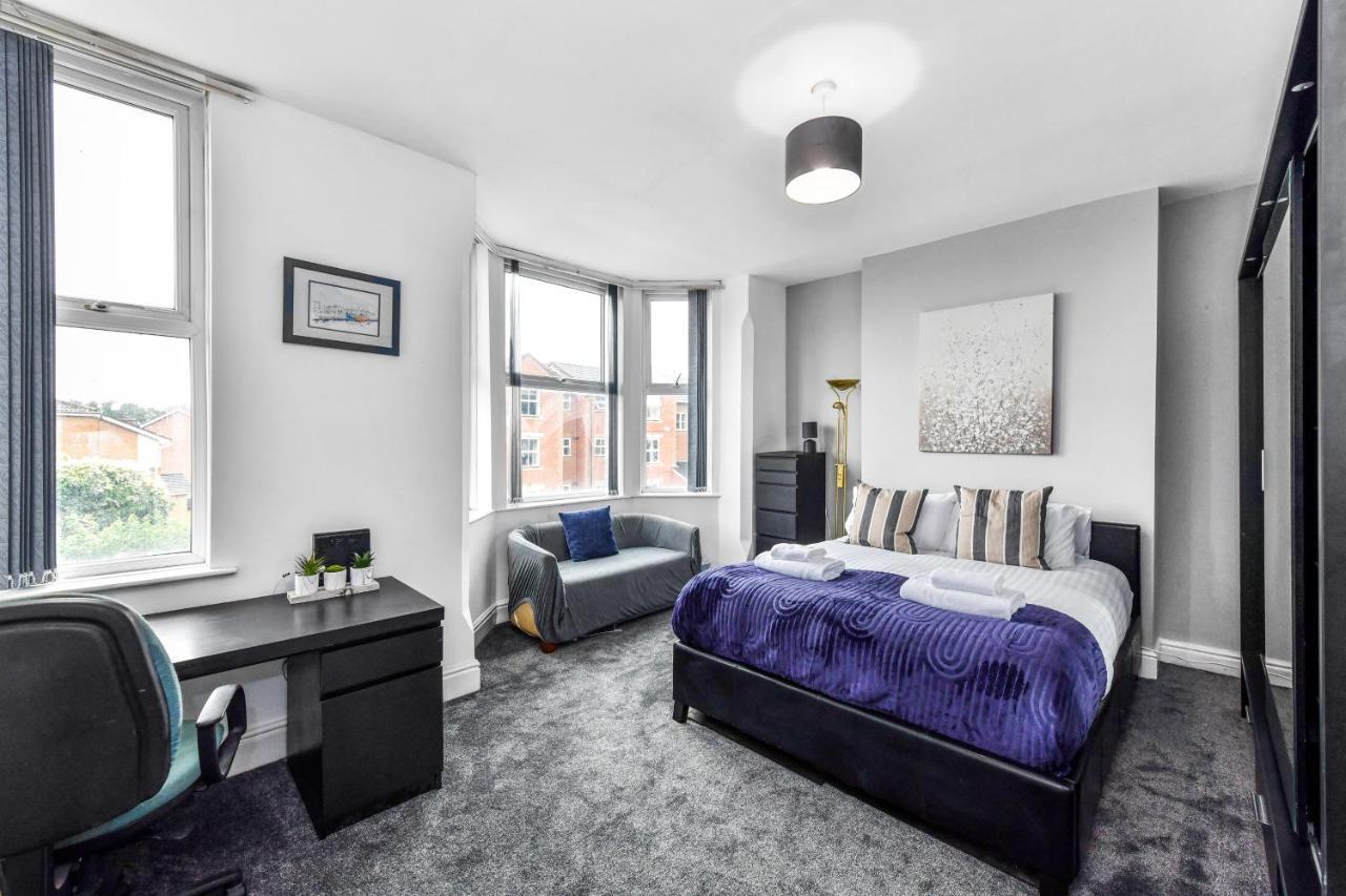 Hazel Dene - Charming 5 Bedroom, 1 Bath In Nottingham! Apartamento Nottingham