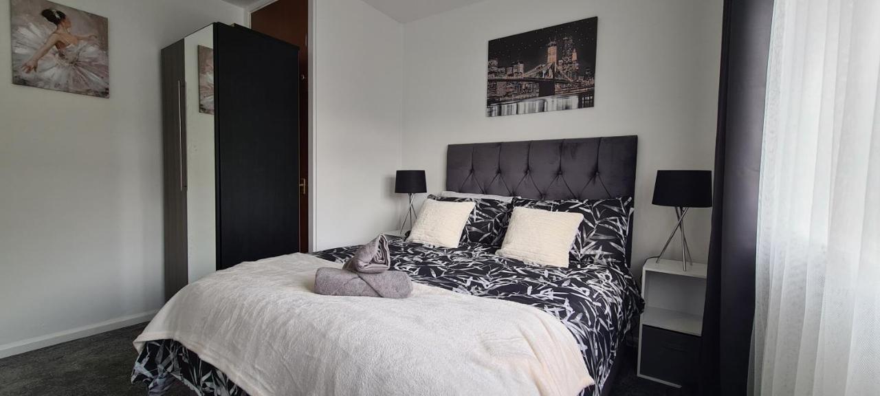 Cosy 3-Bedroom House In Aspley Nottingham Apartment