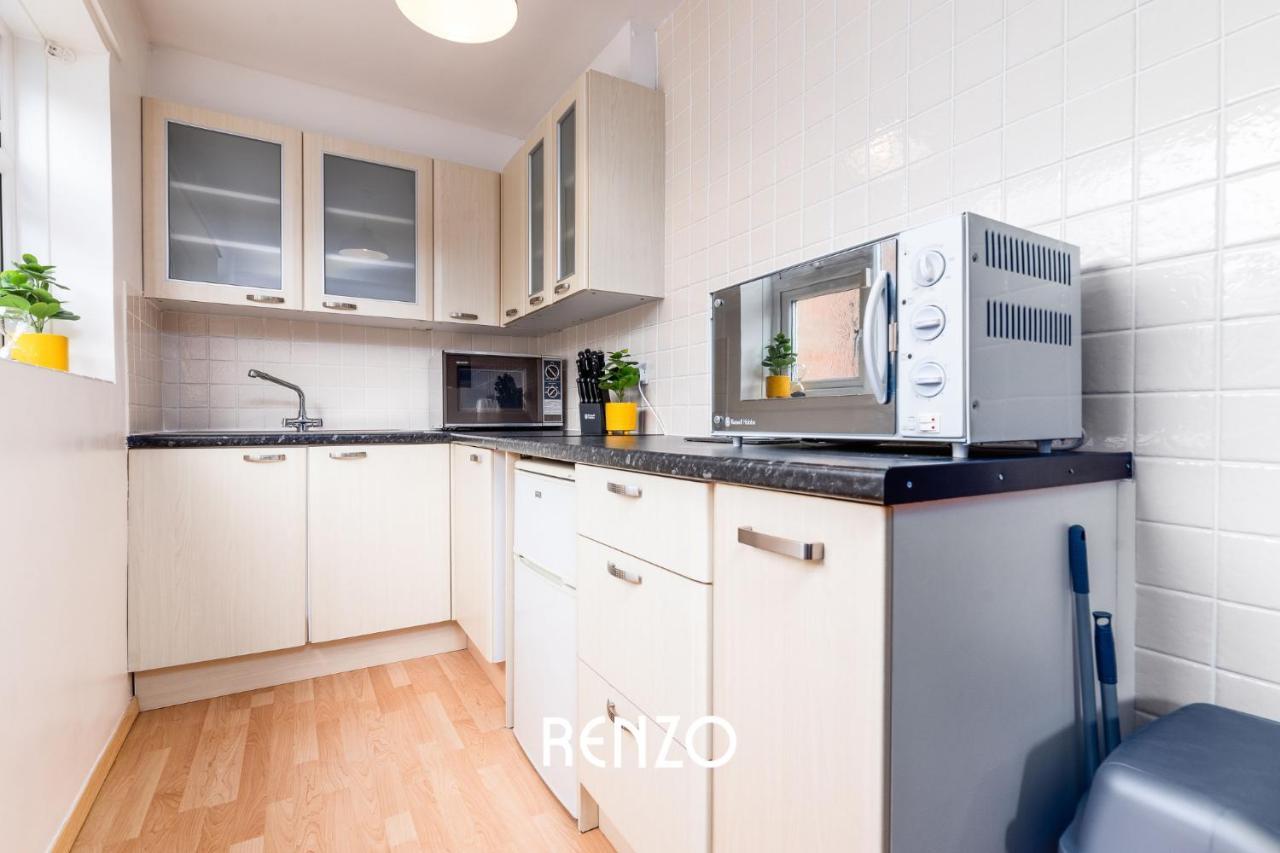 Bright And Warm 1-bed Annexe In West Bridgford, By Renzo, Free Driveway Parking! *