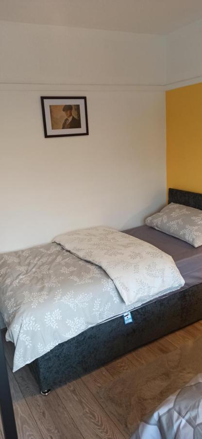Casa de férias Broxtowe House -3 Bed House Parking Nottingham