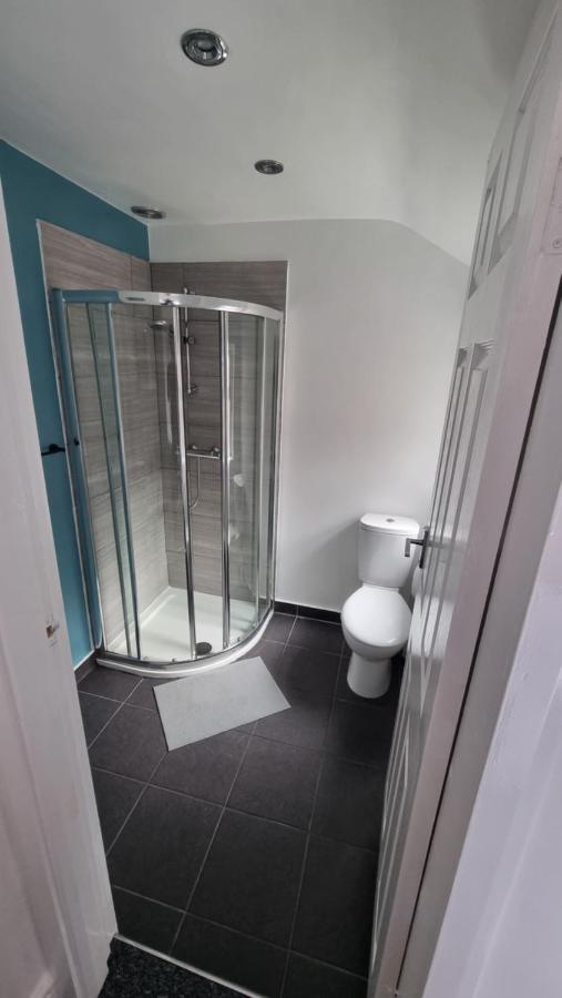En With Kitchen Facilities Nottingham