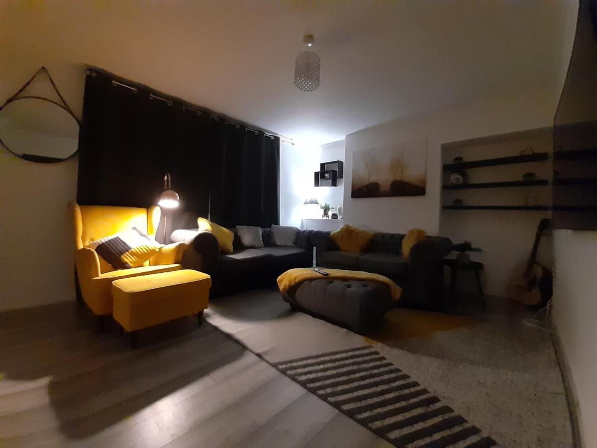 Cosy 3-Bedroom House In Aspley Nottingham Apartment Nottingham