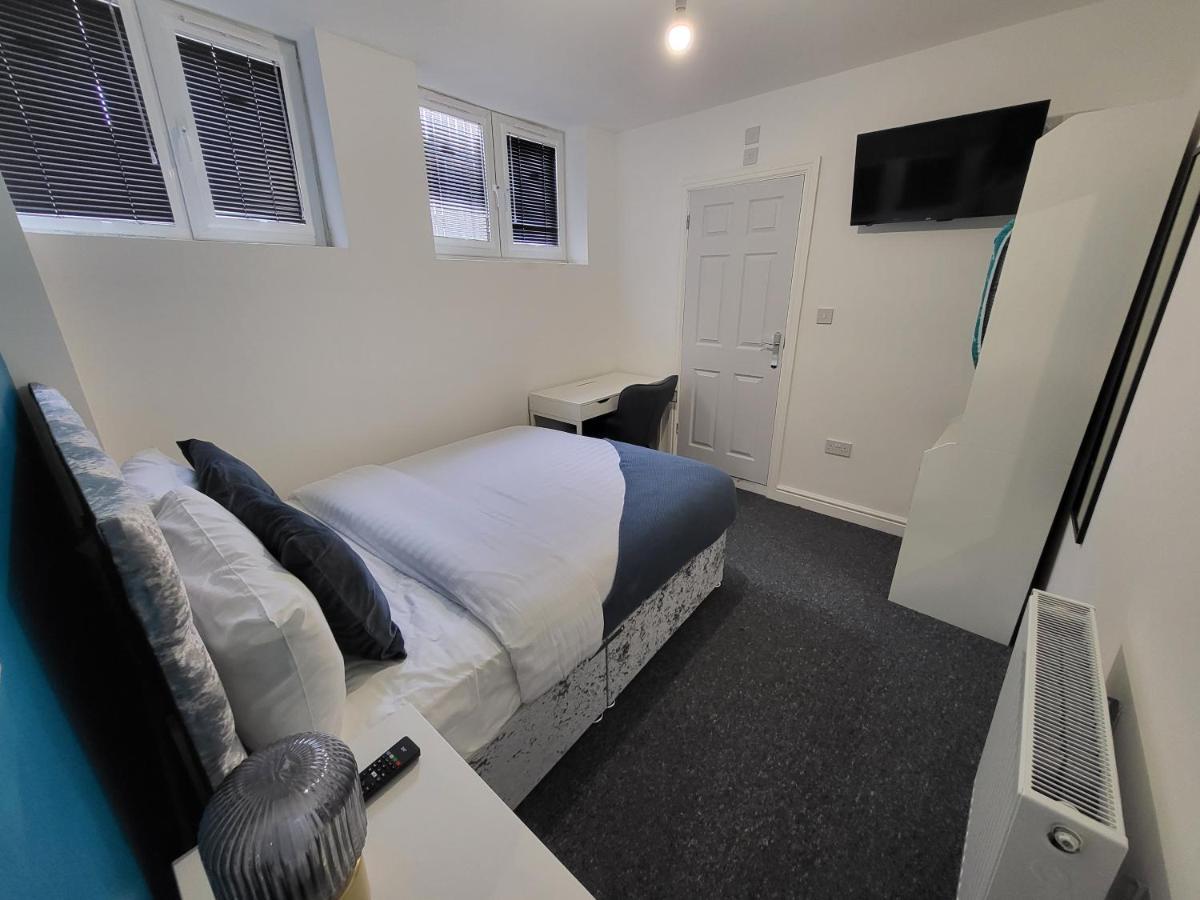 Aparthotel Forest Rd, Short