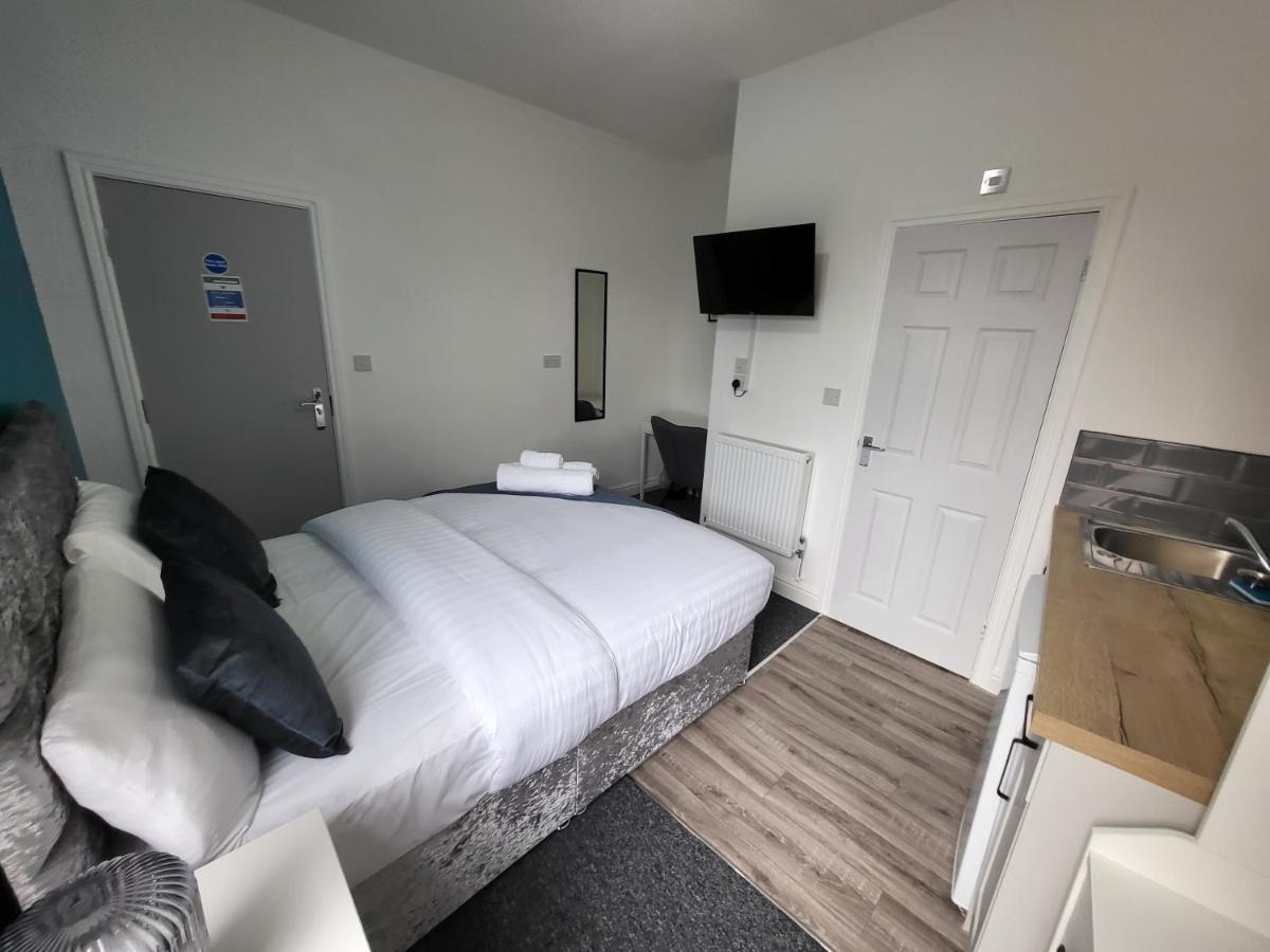 Aparthotel Forest Rd, Short