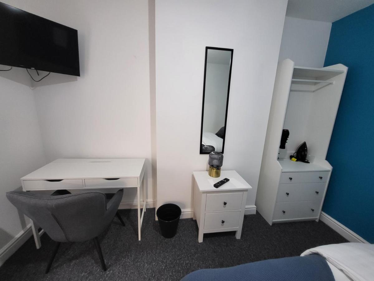 Aparthotel Affordable Comfort On Alfreton Road - Ideal For Savvy Travelers