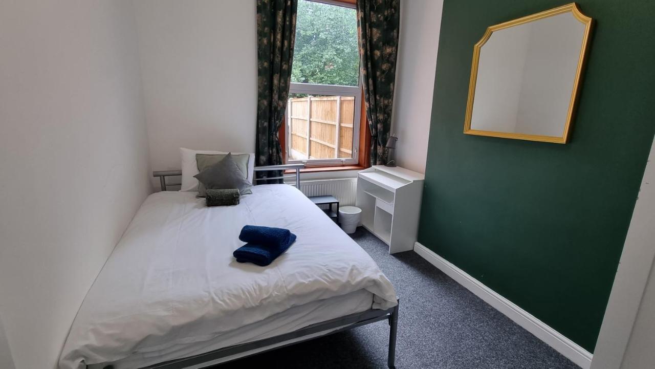 Guest house Double With Kitchen Facilities Nottingham