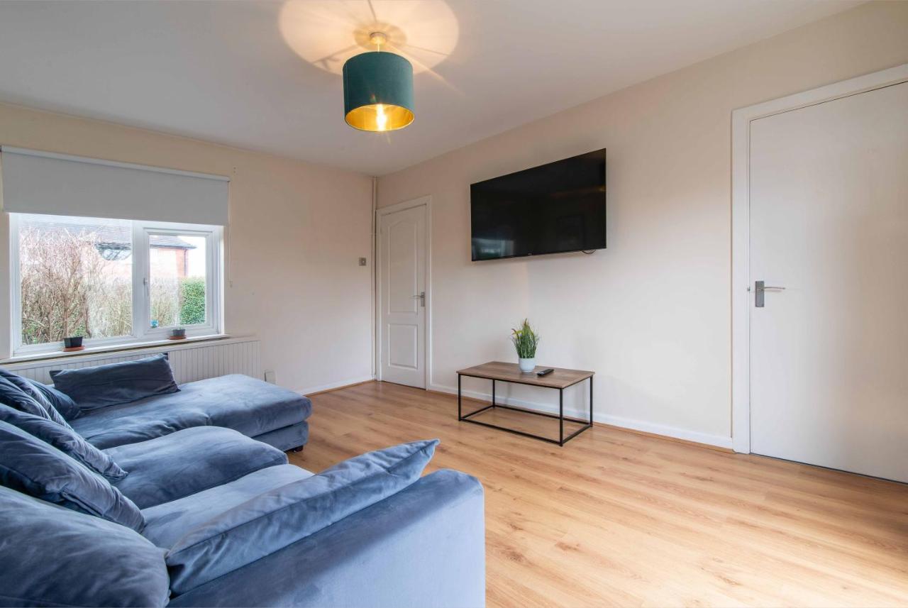Your Haven - 3 Bed House With Free Wifi And Parking