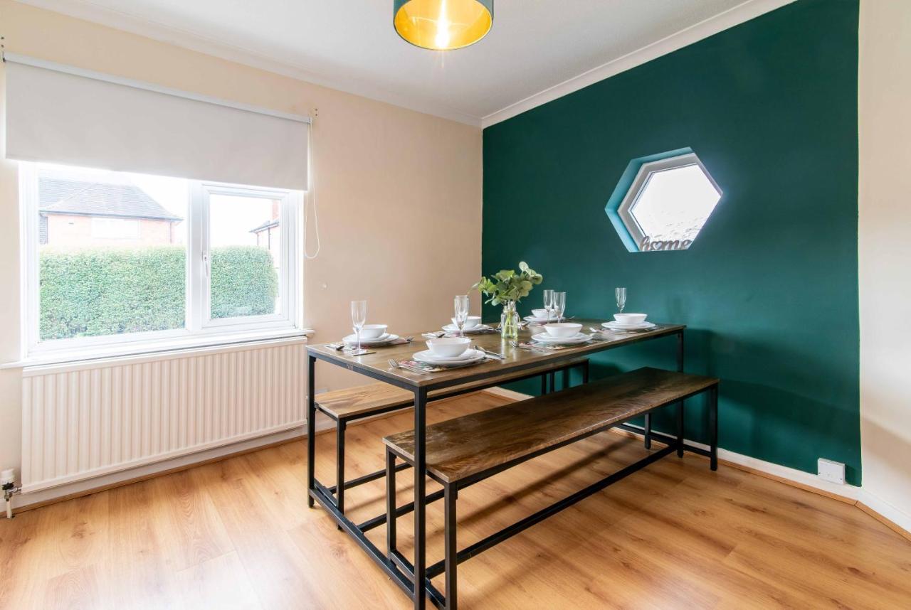 Your Haven - 3 Bed House With Free Wifi And Parking