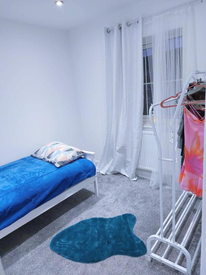 Cosy Family In Long Eaton, * Nottingham