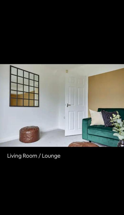 Spacious 3 Bedroom House In Nottingham