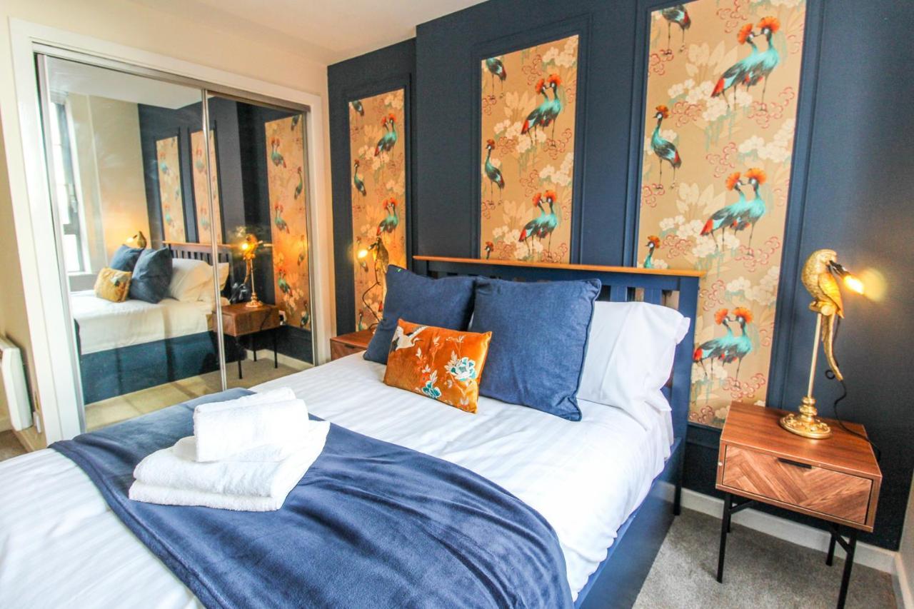Lovely 1 Bed With Parking Apartment