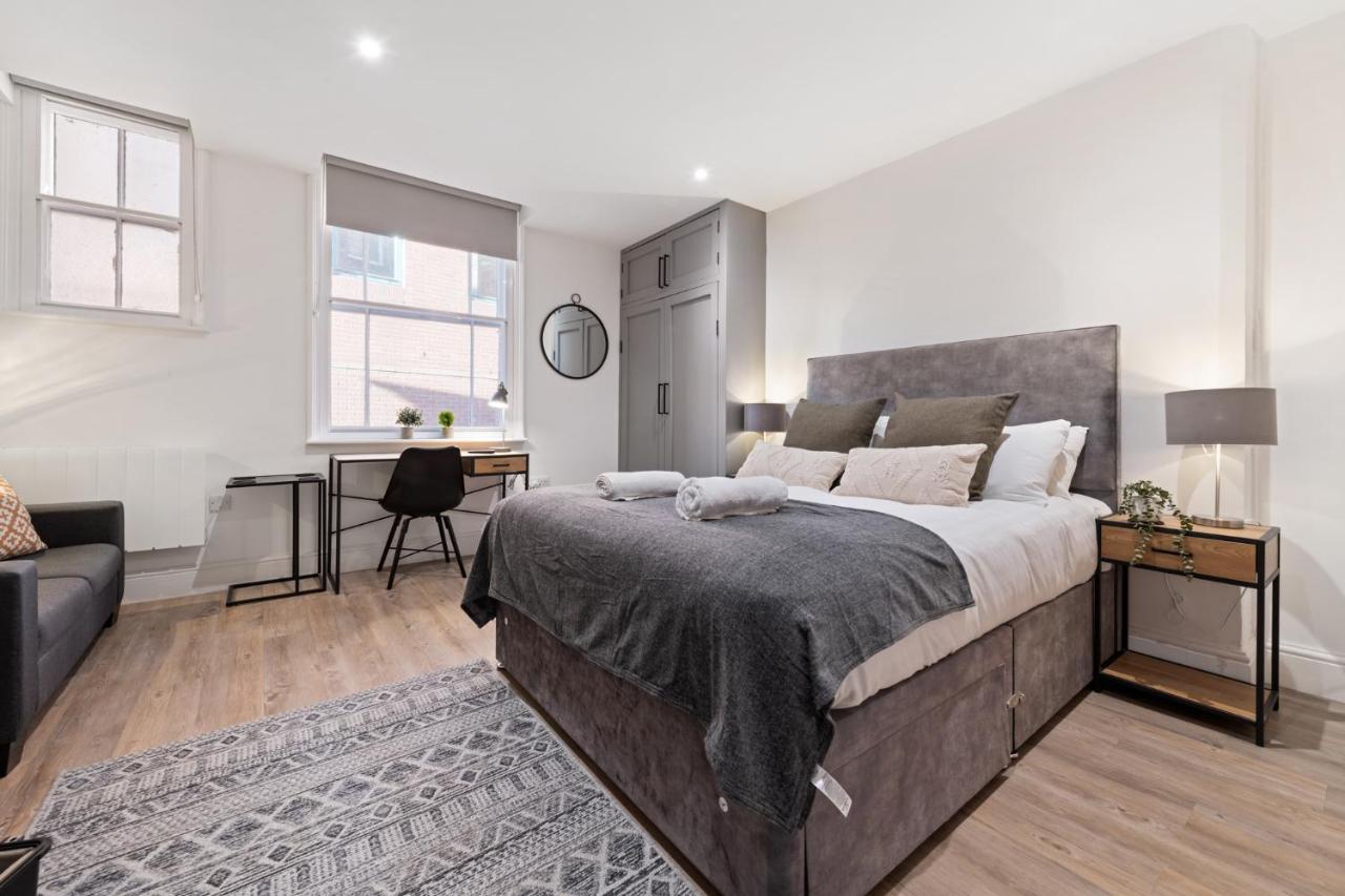 The Market Street Apartment *